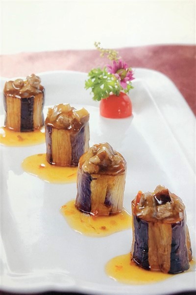 dim-sum-stuffed-eggplants-unfamiliar-china